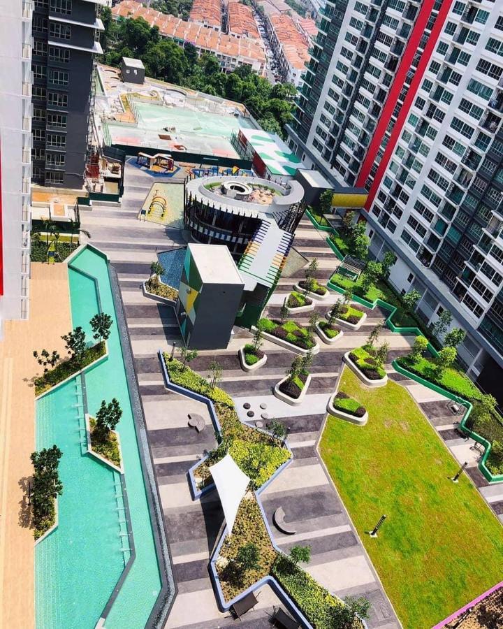 Rantissi Homestay The Zizz Damansara North Petaling Jaya Zewnętrze zdjęcie