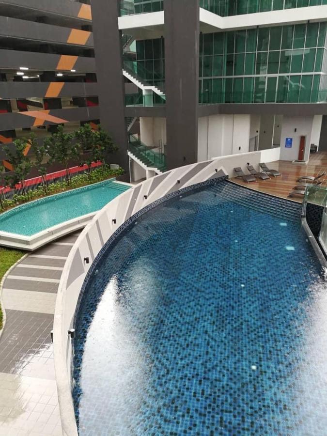 Rantissi Homestay The Zizz Damansara North Petaling Jaya Zewnętrze zdjęcie