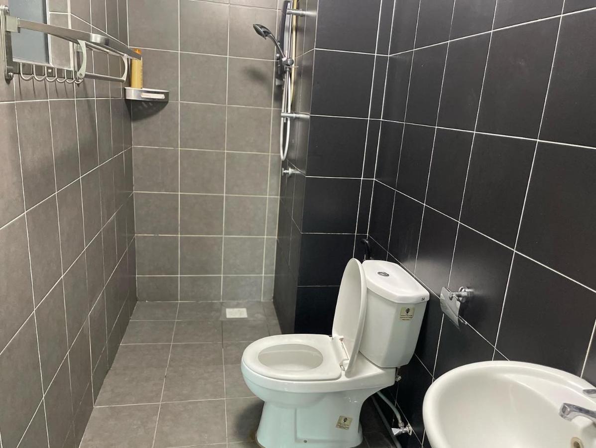 Rantissi Homestay The Zizz Damansara North Petaling Jaya Zewnętrze zdjęcie